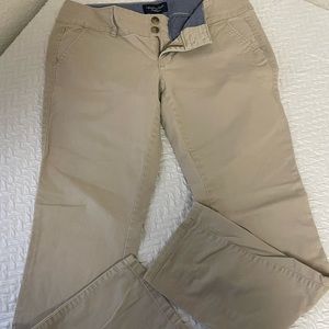 Khaki American Eagle Pants. Size 4 Short  stretch